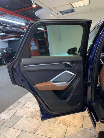 2022 Audi Q3 quattro S line Premium 45 TFSI