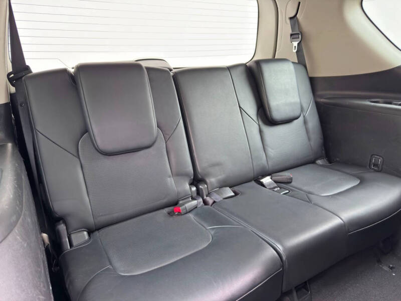 2017 Nissan Armada Platinum