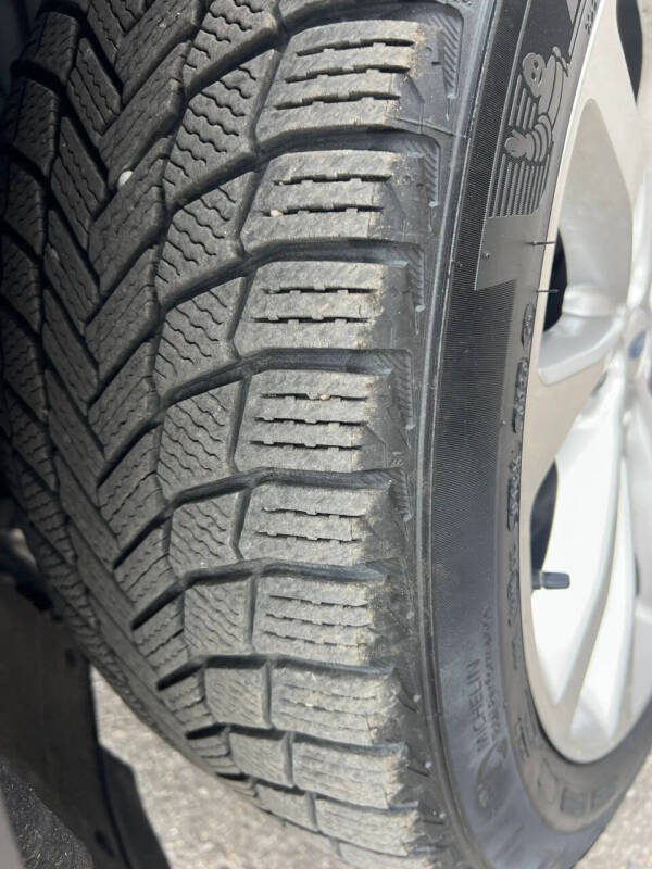 2023 Ford Explorer Hybrid Platinum