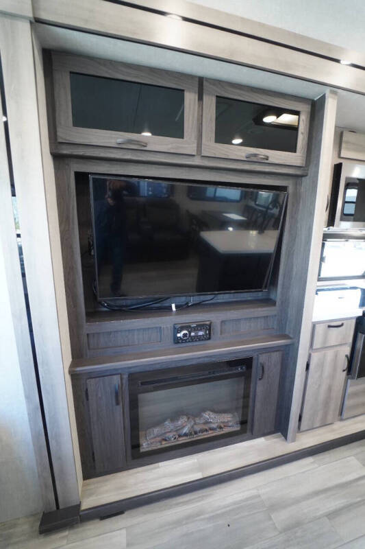 2021 Winnebago Voyage