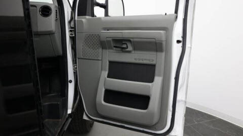 2022 Ford E-Series