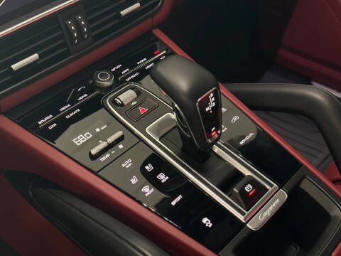 2023 Porsche Cayenne Platinum Edition