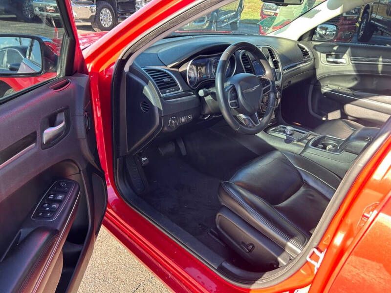 2017 Chrysler 300 Limited