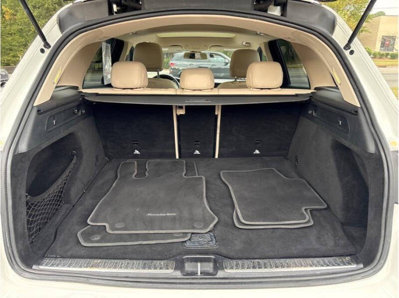 2018 Mercedes-Benz GLC GLC 300