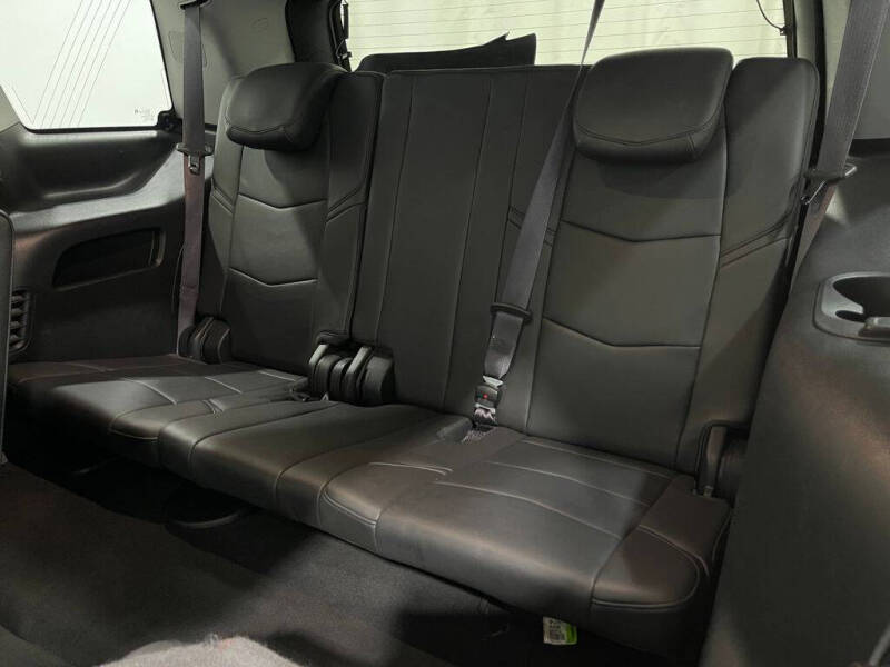 2016 Cadillac Escalade Luxury Collection