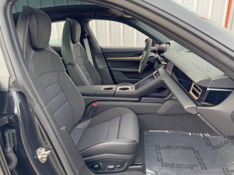 2025 Porsche Taycan 4S