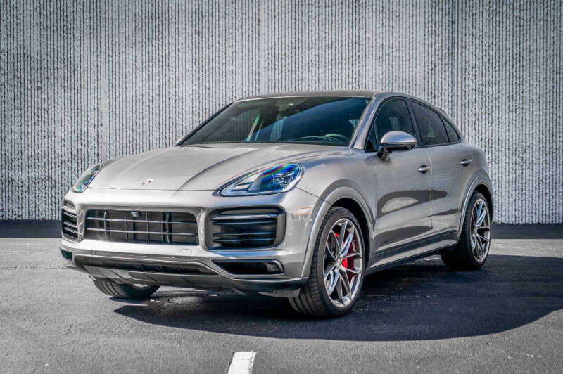 2022 Porsche Cayenne GTS Coupe