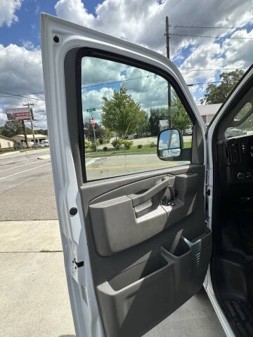 2019 Chevrolet Express 2500