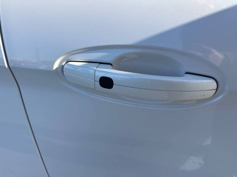 2017 Ford C-MAX Energi Titanium