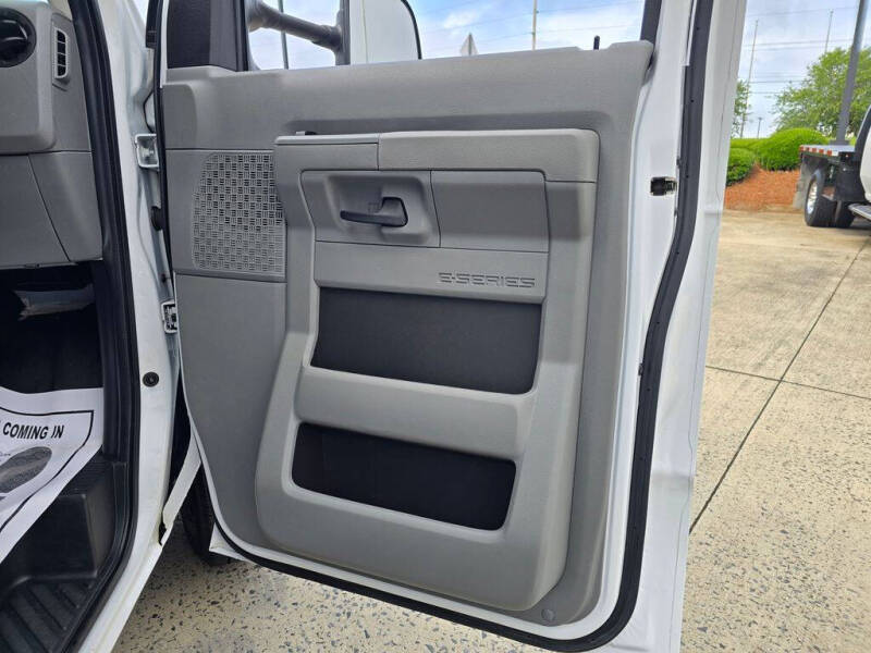 2023 Ford E-Series