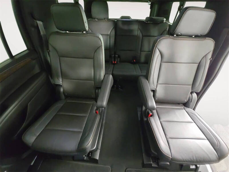 2023 Chevrolet Suburban High Country