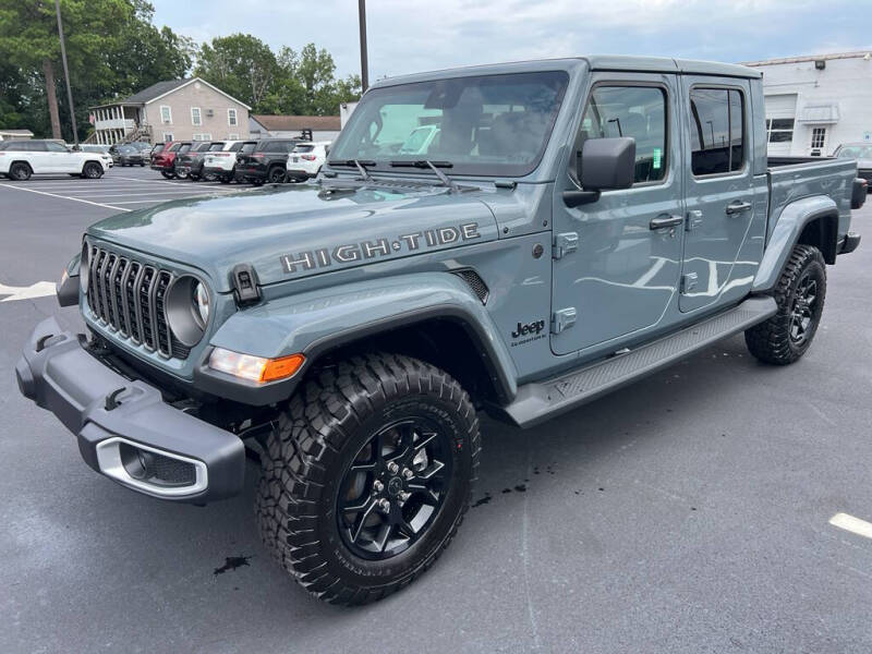 2025 Jeep Gladiator Sport