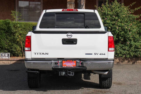 2013 Nissan Titan SV