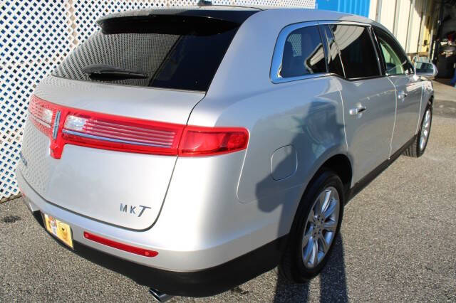2016 Lincoln MKT