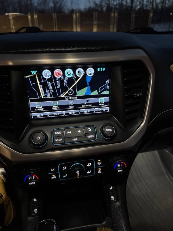 2017 GMC Acadia Denali