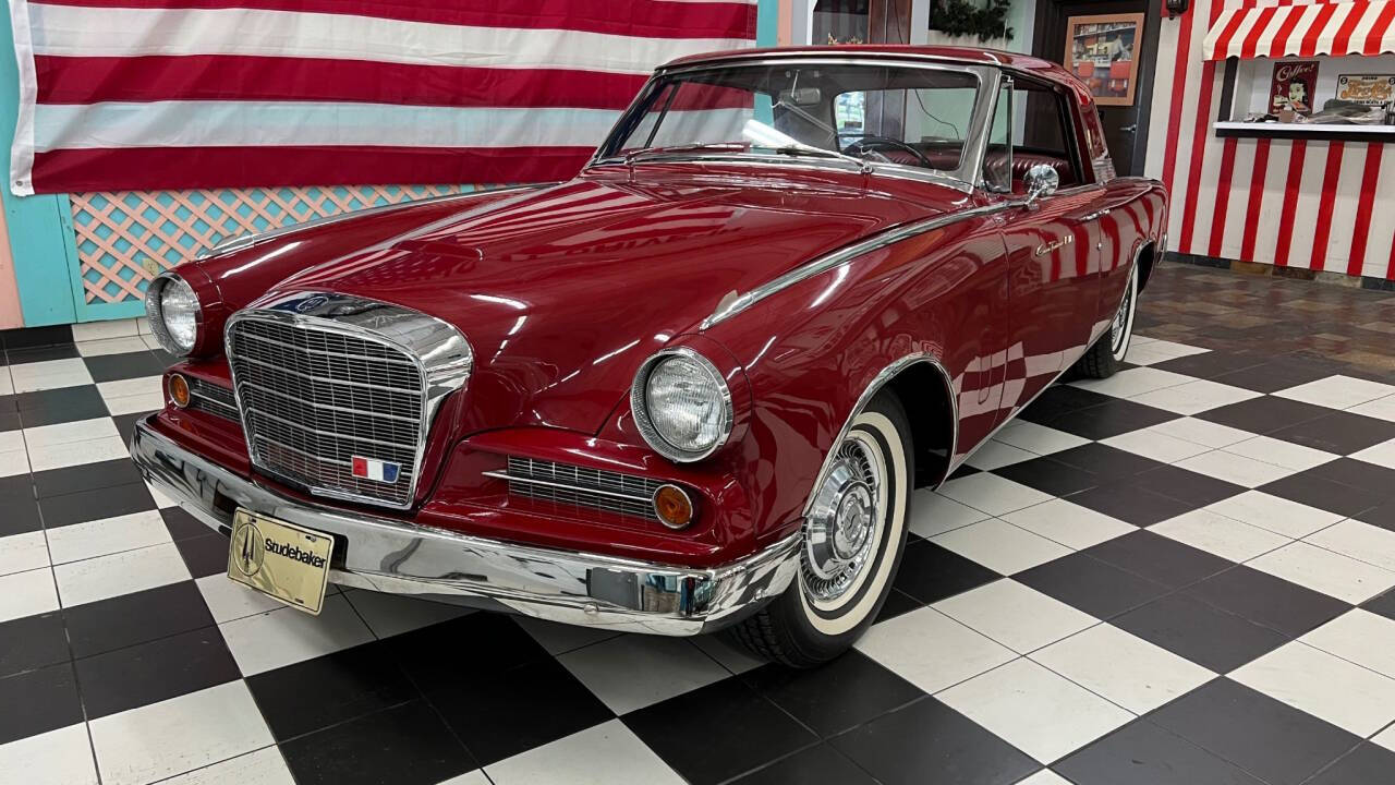 1963 Studebaker Gran Turismo 1