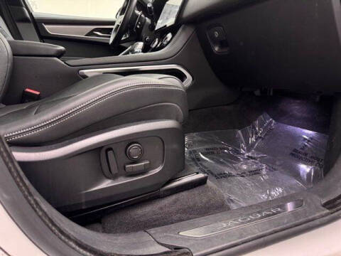 2024 Jaguar F-PACE P250 R-Dynamic S