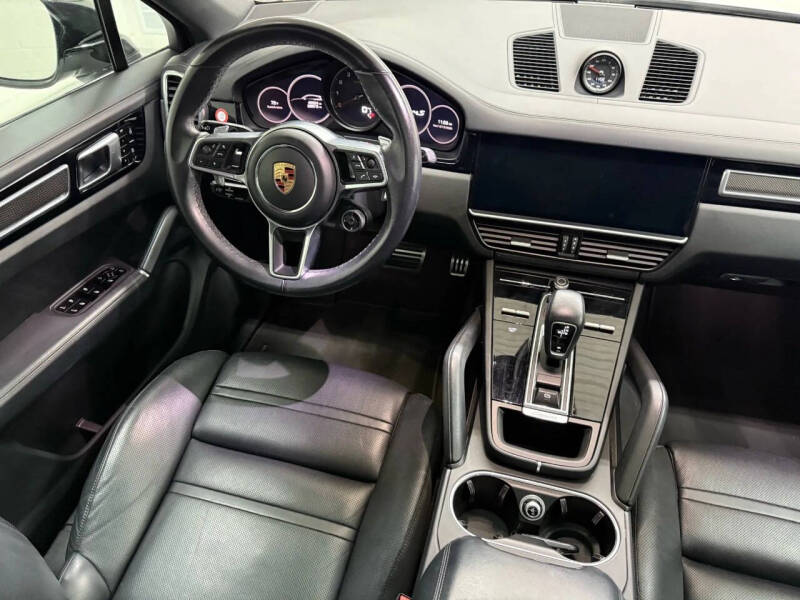 2020 Porsche Cayenne S Coupe