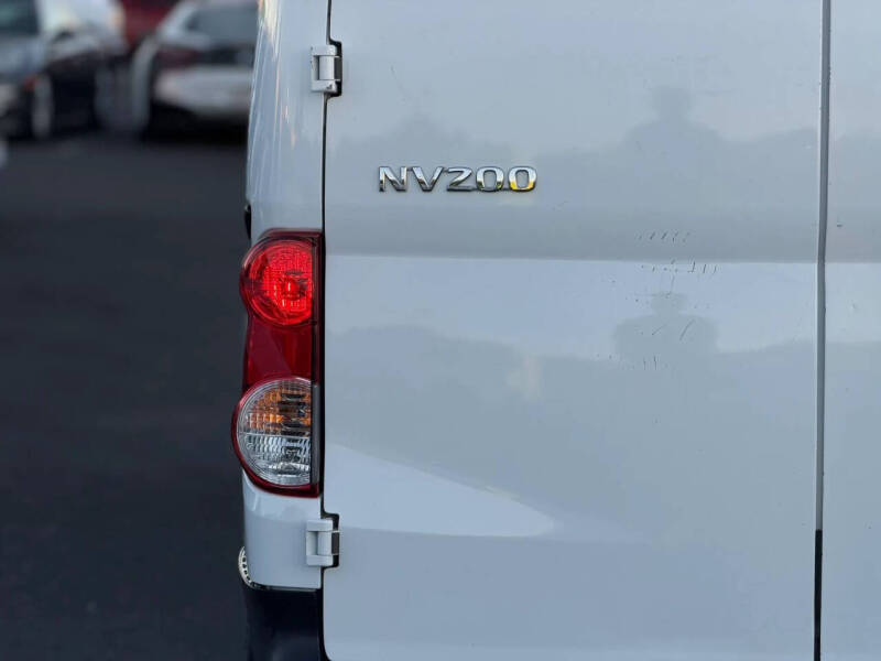 2020 Nissan NV200