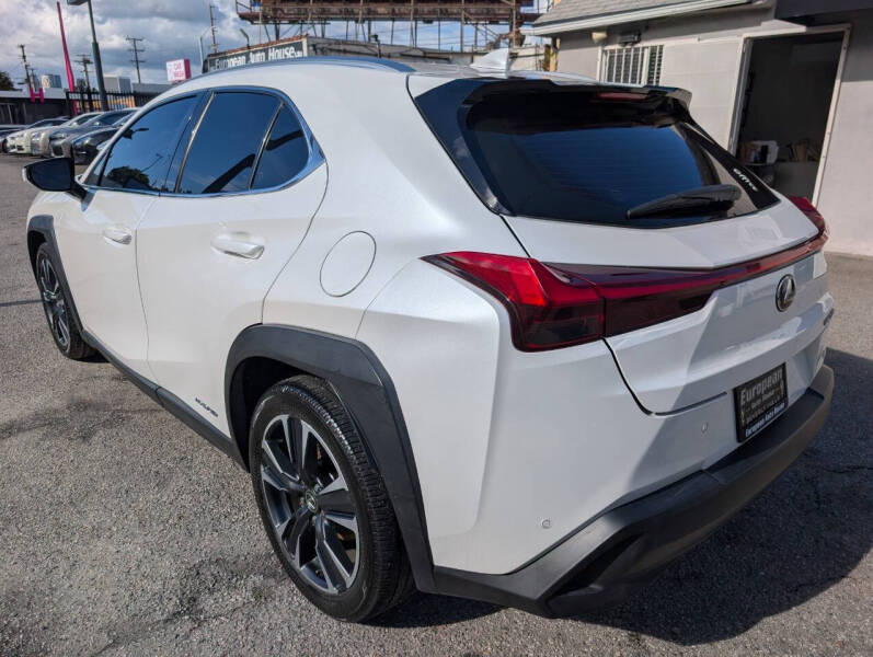 2021 Lexus UX 250h