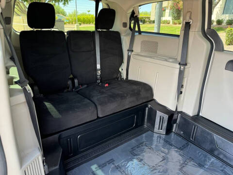 2012 Dodge Grand Caravan Crew