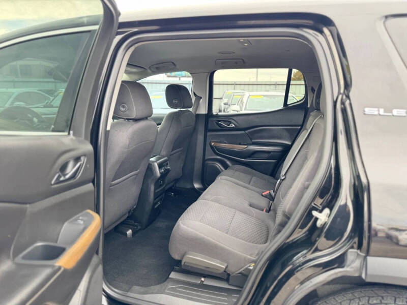 2017 GMC Acadia SLE-1