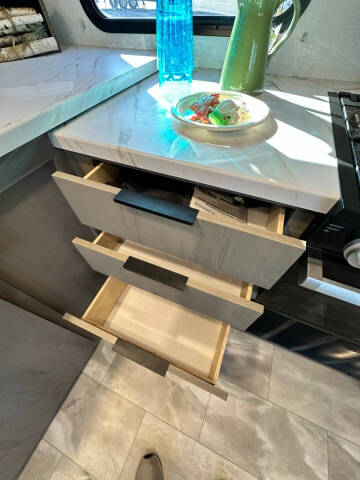 2024 Dutchmen Kodiak 2921FKDS