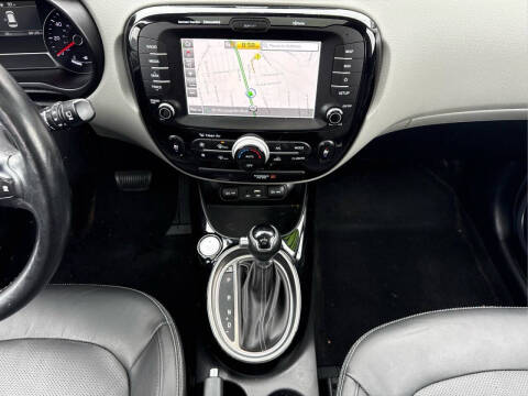 2019 Kia Soul +