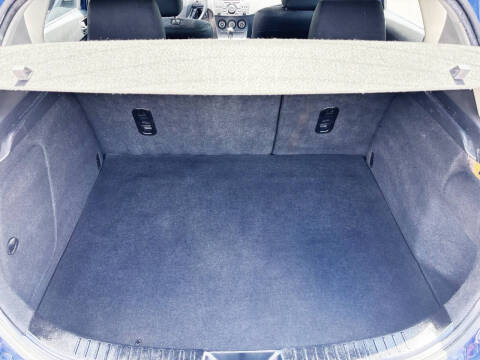 2013 Mazda MAZDA3 i Touring