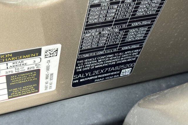 2026 Land Rover Range Rover Velar P250 Dynamic SE