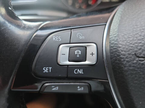 2018 Volkswagen Passat 2.0T SE