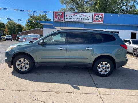 2009 Chevrolet Traverse for sale at Tom's Discount Auto Sales in Flint MI