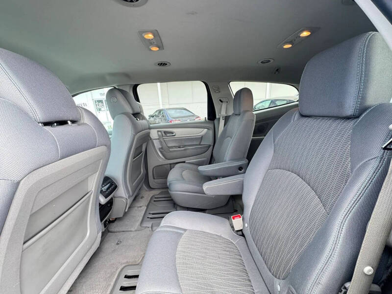 2017 Chevrolet Traverse LT