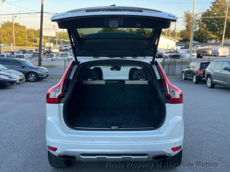 2017 Volvo XC60 T6 Dynamic