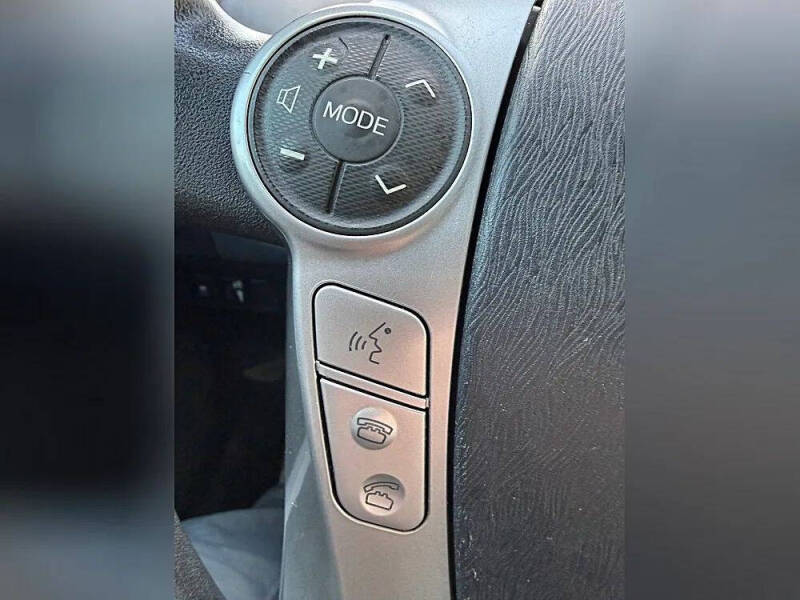 2016 Toyota Prius v