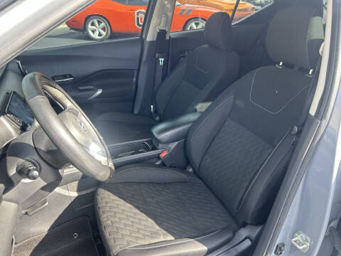 2022 Nissan Kicks SV