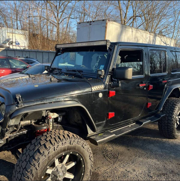 2014 Jeep Wrangler Unlimited Polar Edition photo 3