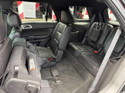 2014 Ford Explorer Sport