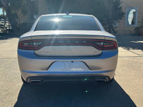 2016 Dodge Charger SE