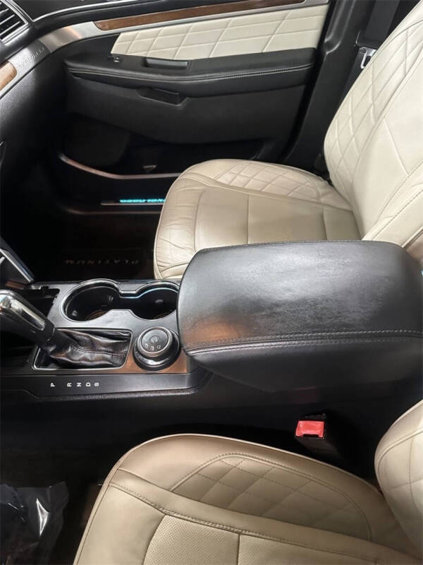 2016 Ford Explorer Platinum