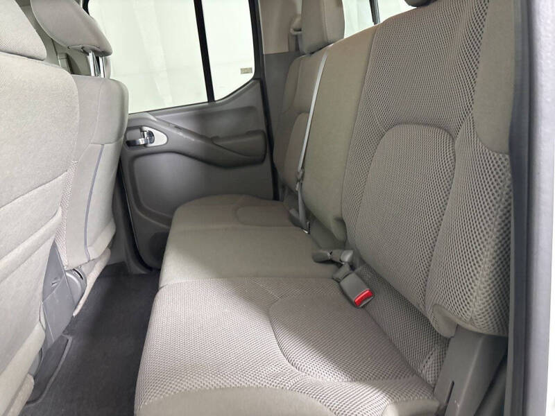 2021 Nissan Frontier SV