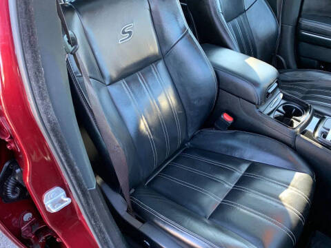 2023 Chrysler 300 S V6