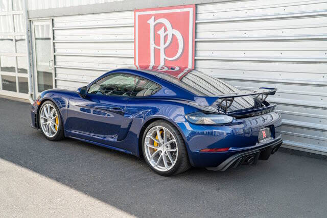 2020 Porsche 718 Cayman 32