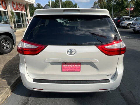 2015 Toyota Sienna XLE 8-Passenger