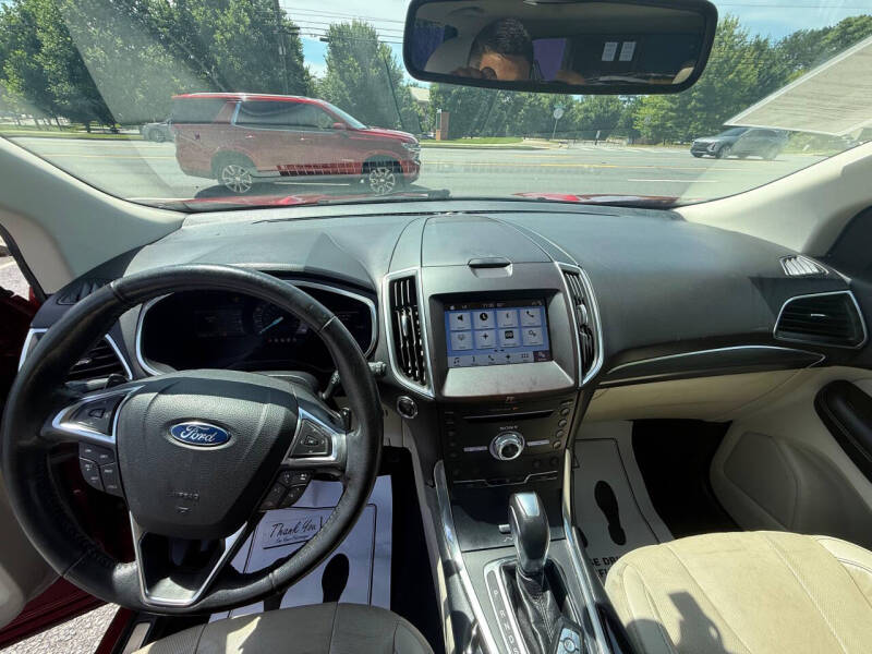 2017 Ford Edge Titanium