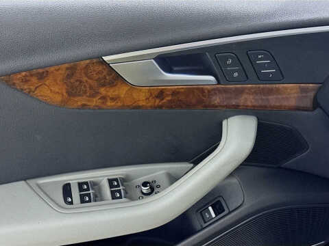 2017 Audi A4 2.0T quattro Premium Plus