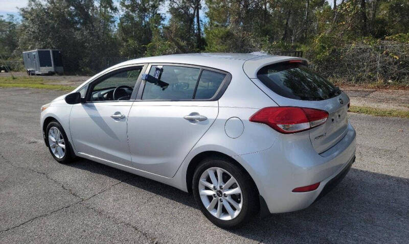 2017 Kia Forte5 LX