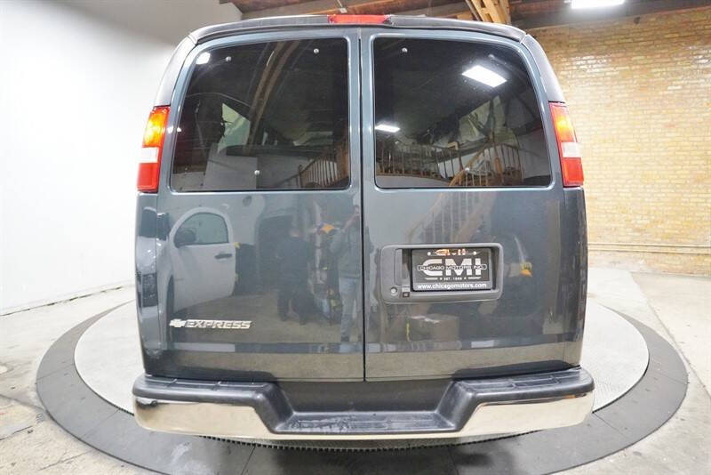 2017 Chevrolet Express LT 3500