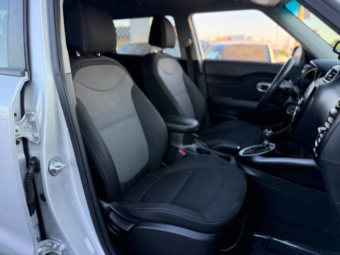 2017 Kia Soul +
