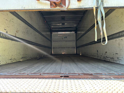 2015 Freightliner M2 106